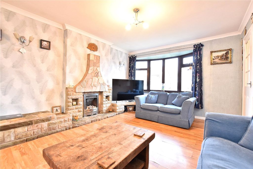 Property photo 3 of 13 Picture 3