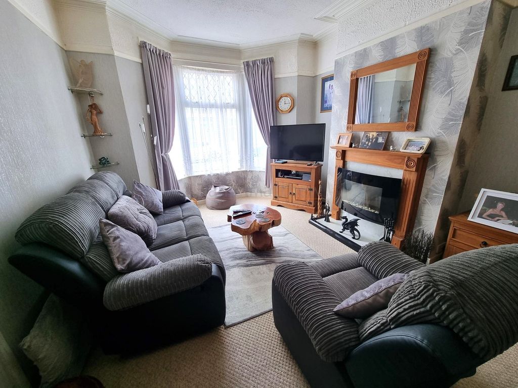 Property photo 2 of 17 Dining Room- Lounge