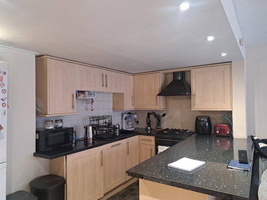 Property photo 2 of 7 Jpg
