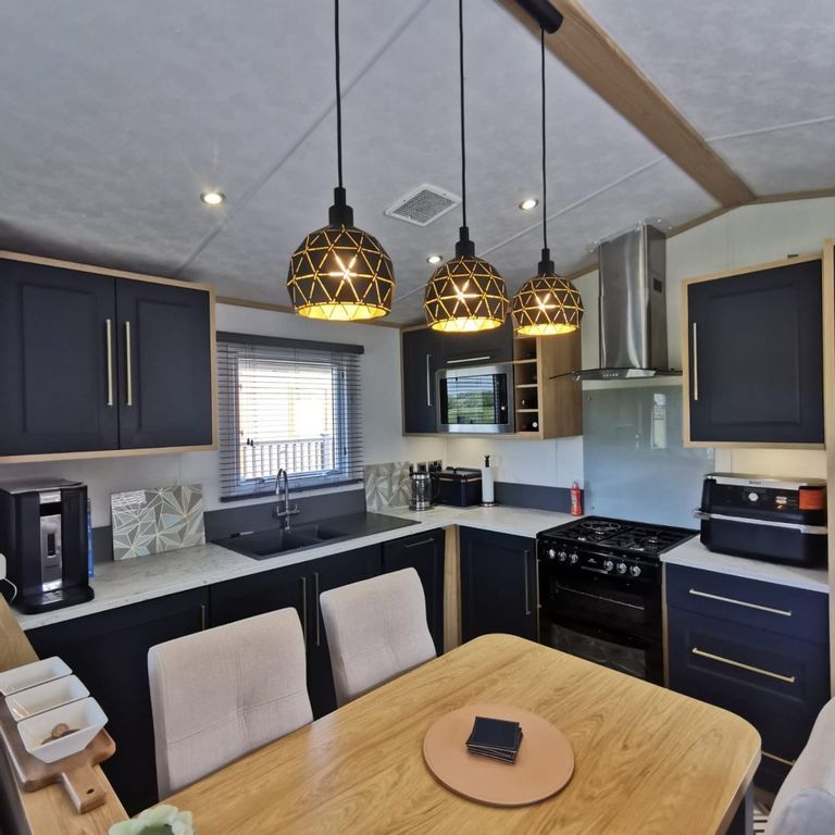 Property photo 2 of 9 Drdmr69638Afb5E0A6.Jpg