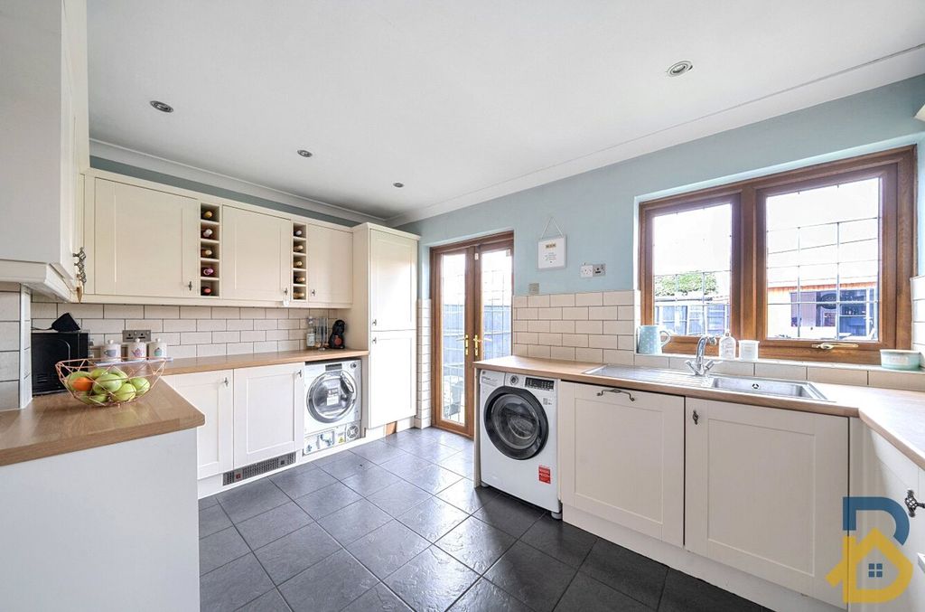 Property photo 3 of 16 Picture No. 49