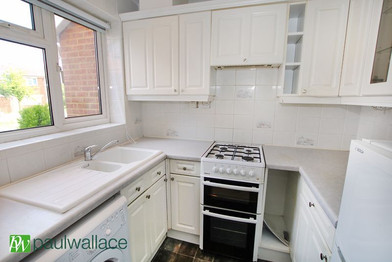 Property photo 3 of 8 Kitchen