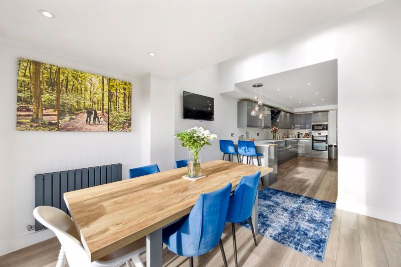 Property photo 3 of 34 Dining-Room