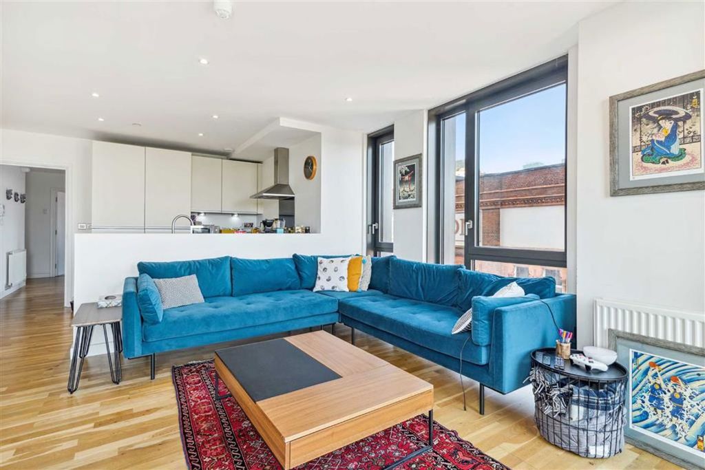 Property photo 1 of 7