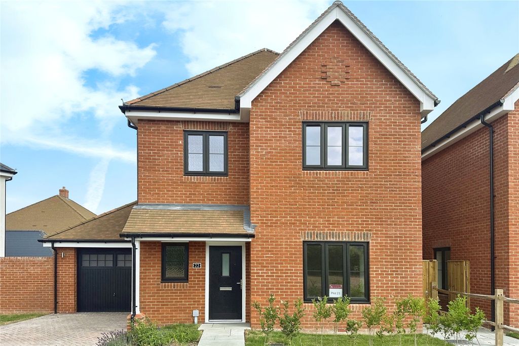 Property photo 1 of 10 External