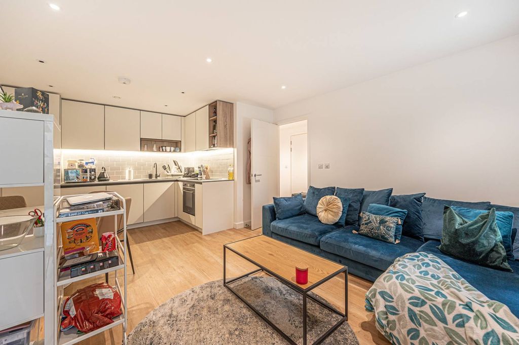 Property photo 1 of 7