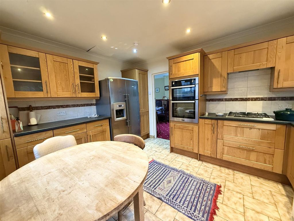 Property photo 2 of 16 Image0 (12).Jpeg