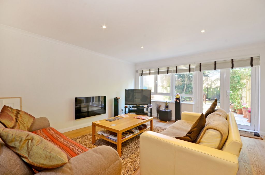 Property photo 2 of 14