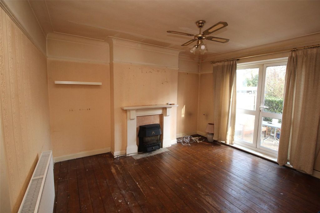 Property photo 2 of 12 Picture No. 23