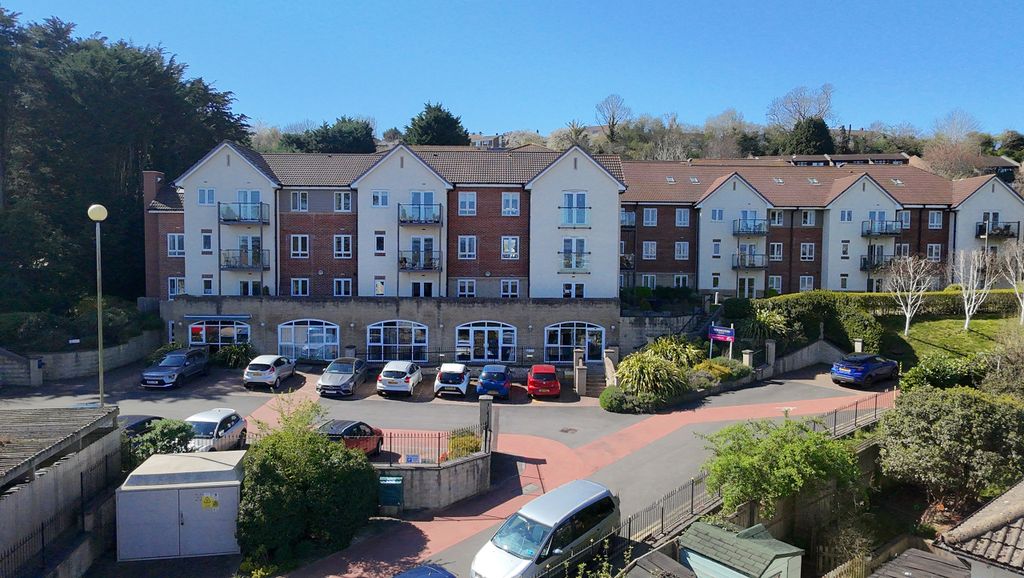 Property photo 2 of 16 19