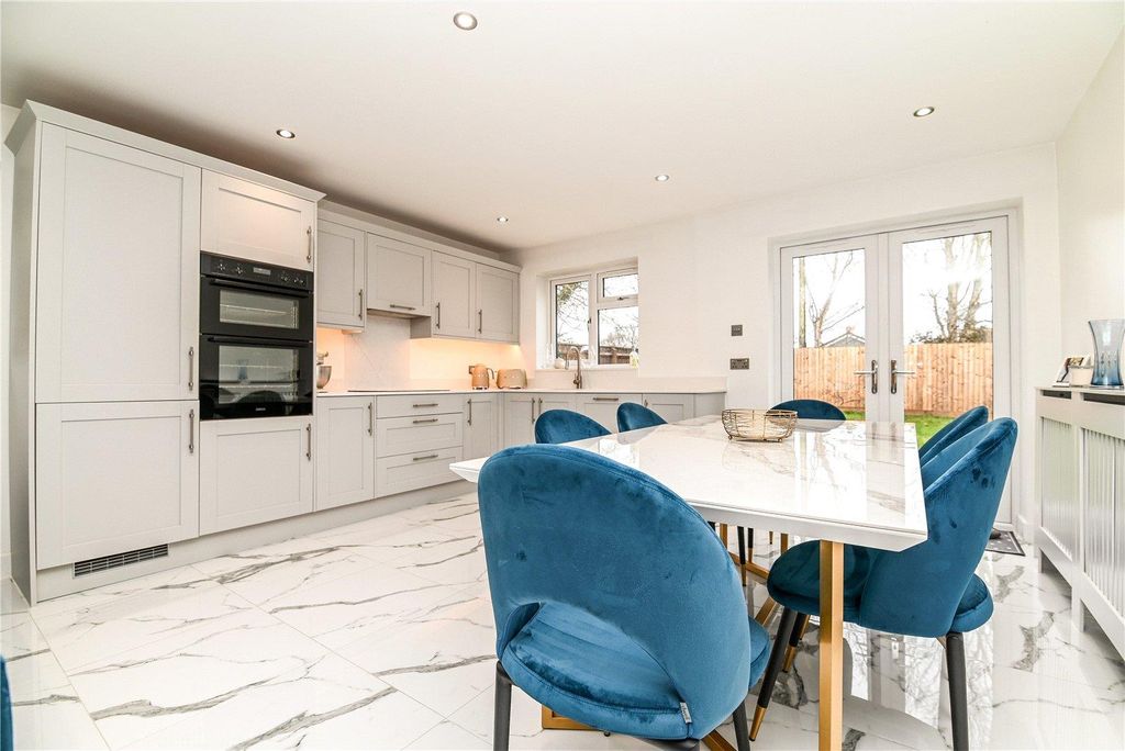 Property photo 3 of 16 Picture No. 06