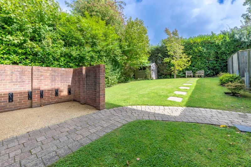 Property photo 3 of 17 Photo 16