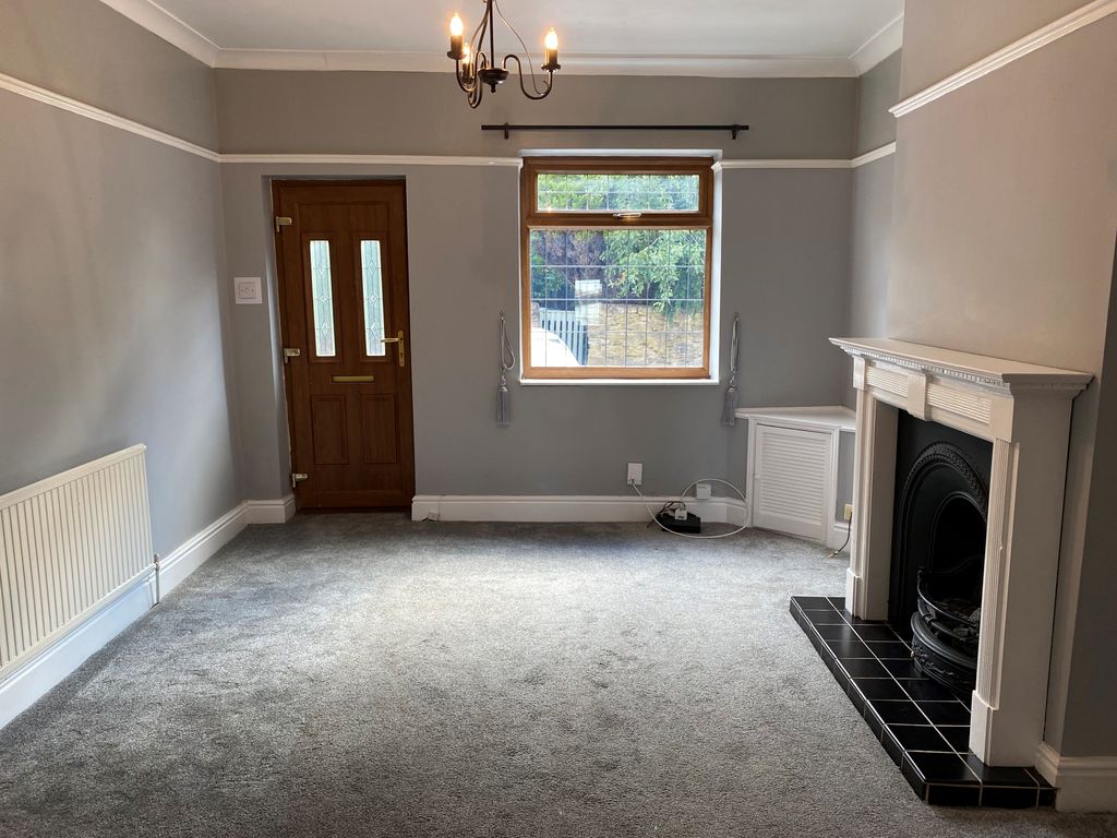 Property photo 3 of 10 Living Room