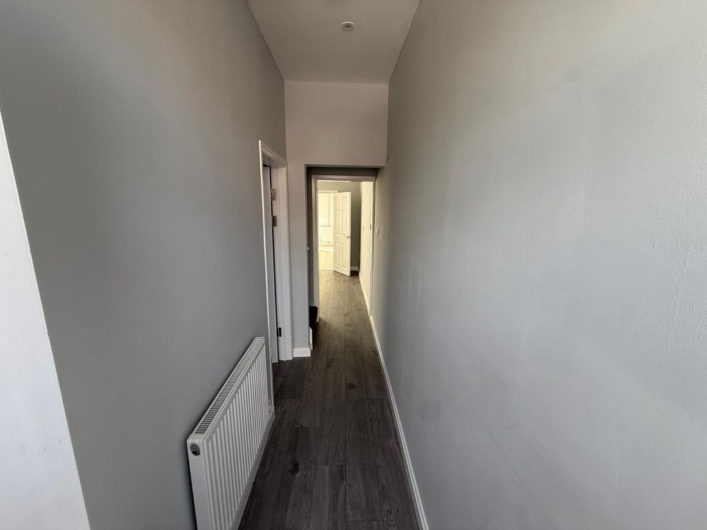 Property photo 3 of 26