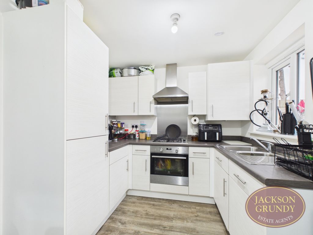 Property photo 2 of 9 Chancellor Court