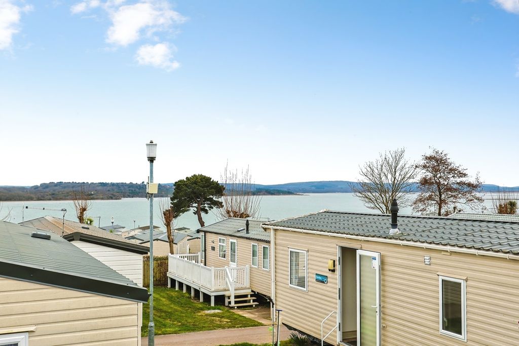 Property photo 1 of 19 Sea Views