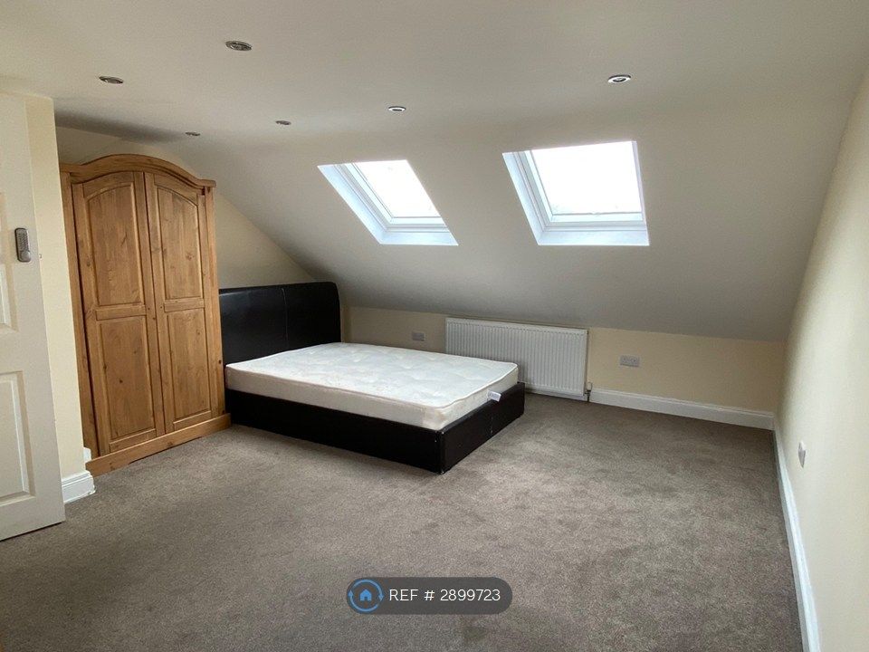 Property photo 1 of 18 Room 02-01
