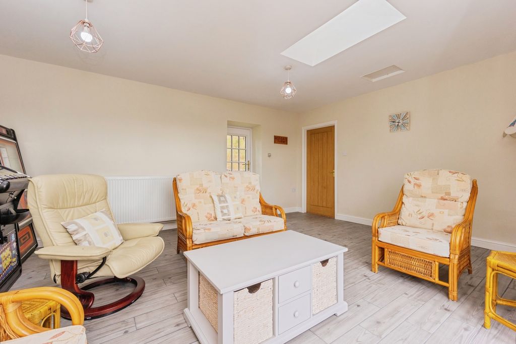 Additional image 12 of 4 bed detached house for saleGrains Road, Shaw, Oldham, Greater Manchester OL2