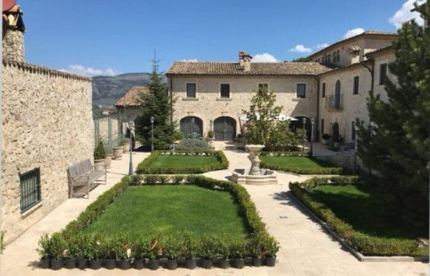 Property photo 1 of 20