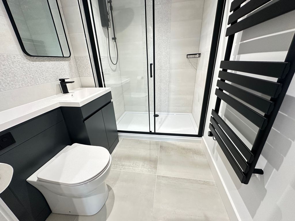 Property photo 2 of 11 Image