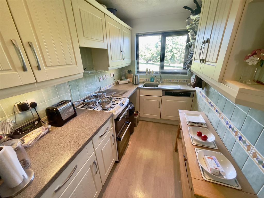 Property photo 3 of 10 Img_5898.Jpg