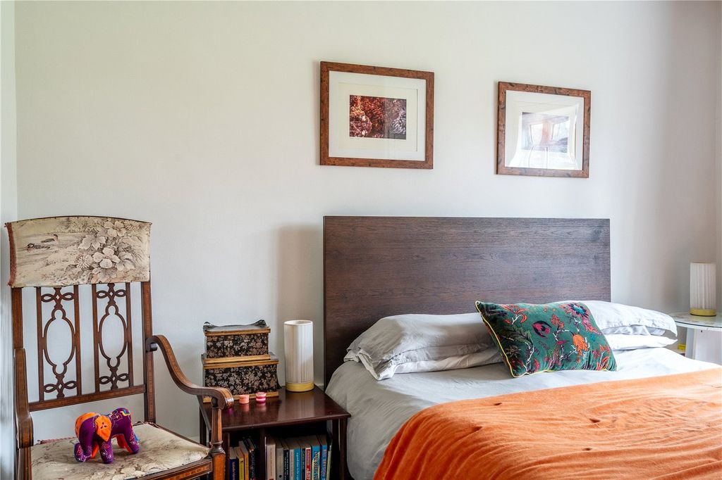 Property photo 3 of 14 Picture No. 13