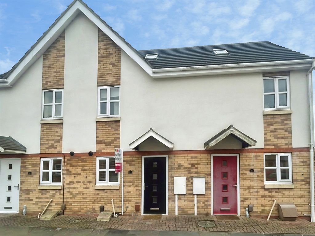 Property photo 1 of 18