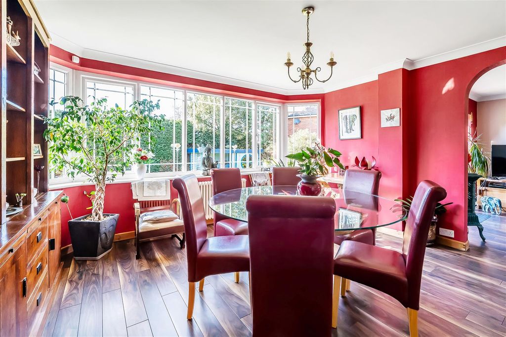 Property photo 3 of 37 16-West-Farm-Close-3.Jpg