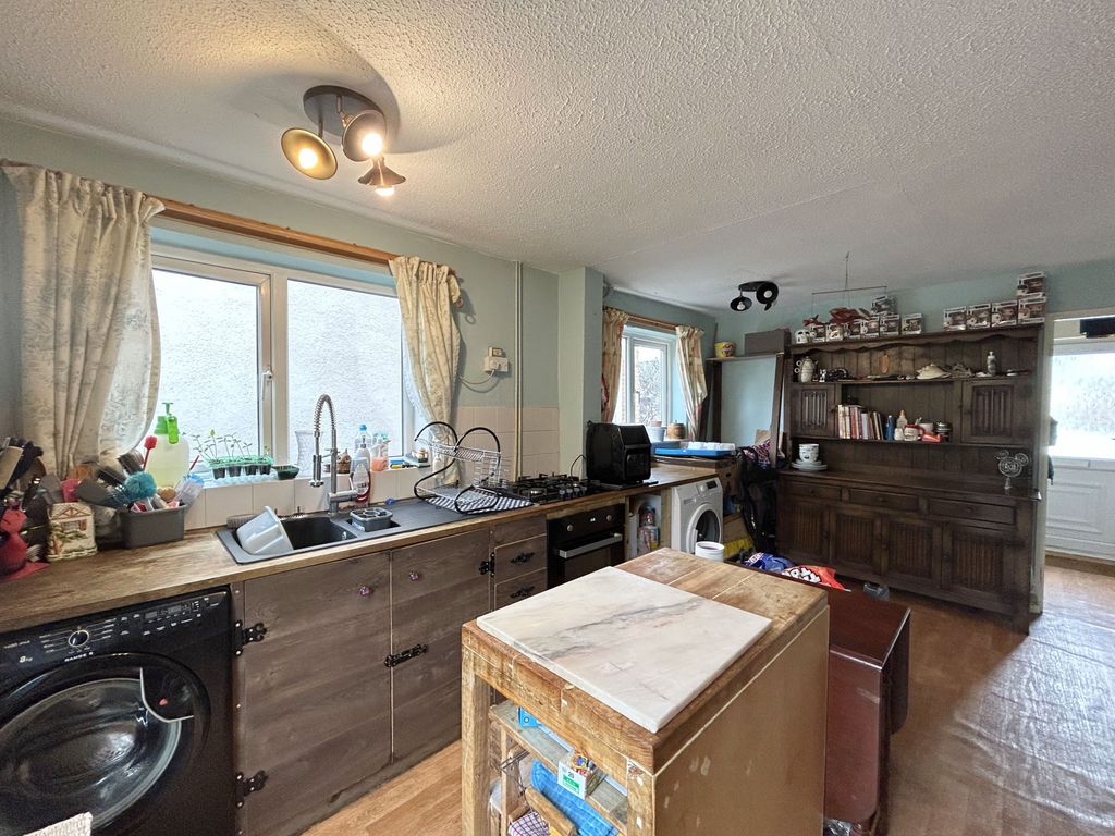 Property photo 2 of 19 Gallery