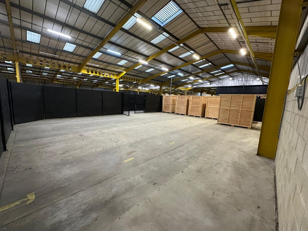 Property photo 1 of 9 Unit 302