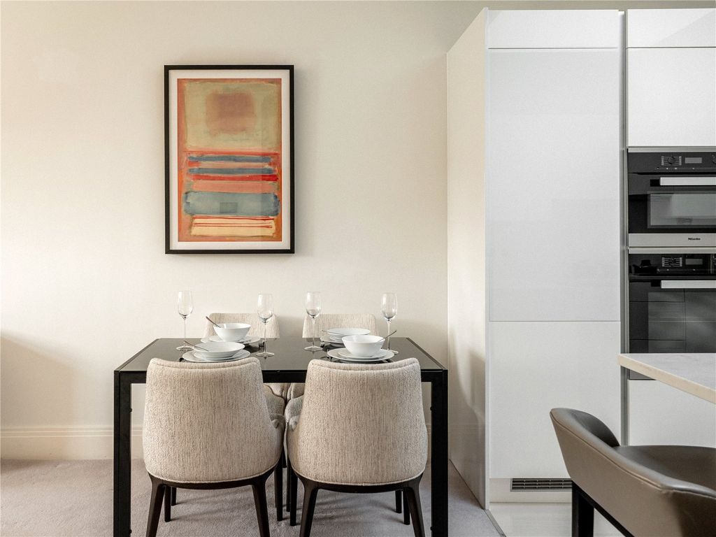 Property photo 3 of 9 Dining Space