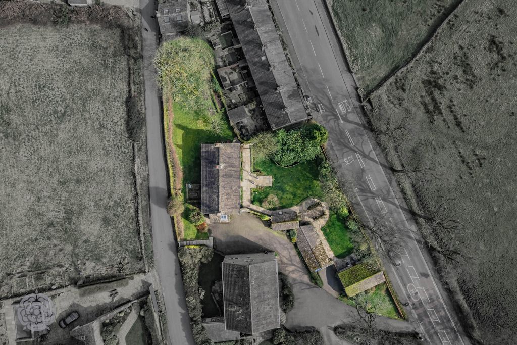 Property photo 3 of 40 Picture No. 49