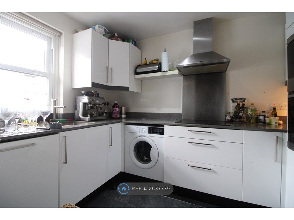 Property photo 2 of 5