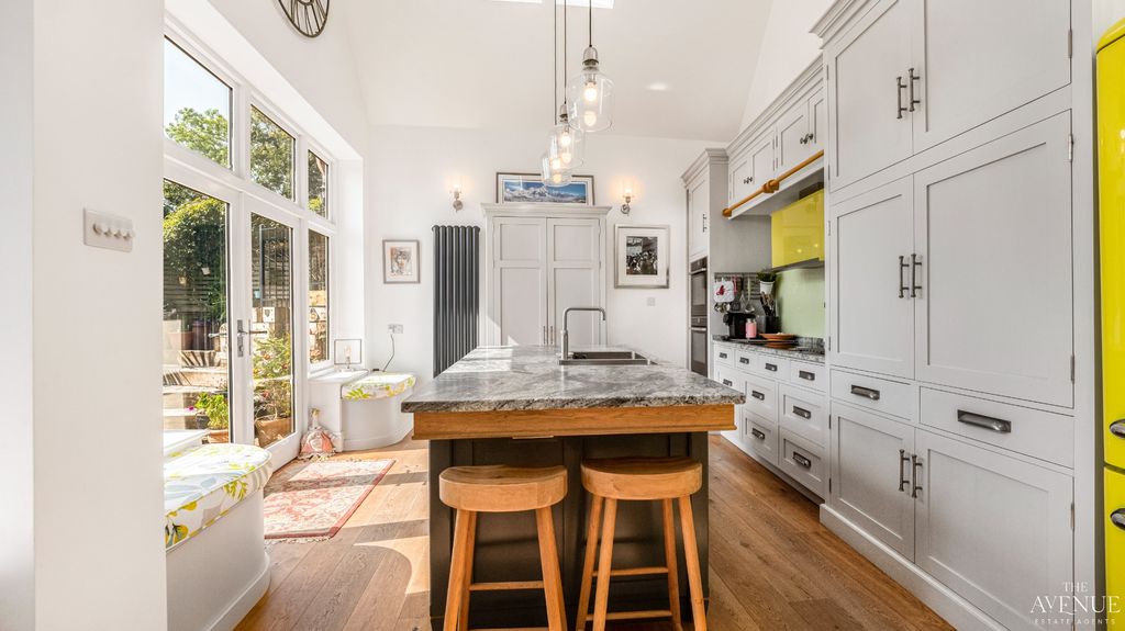 Property photo 3 of 41 5308456
