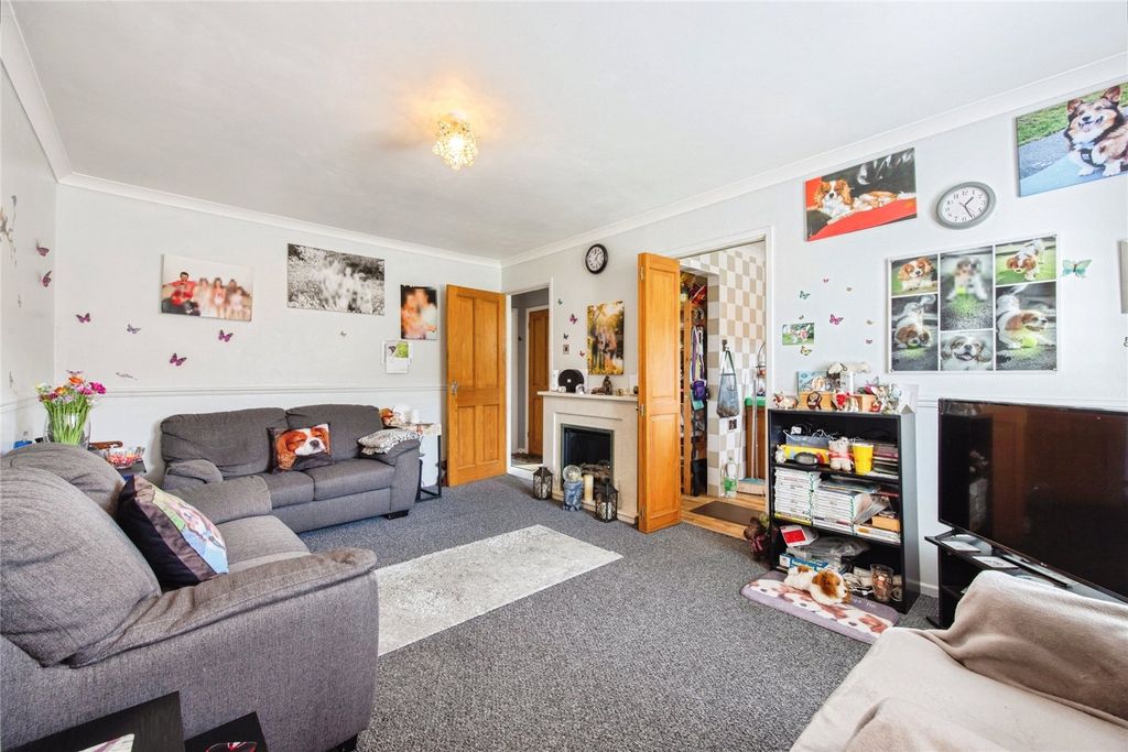 Property photo 2 of 20 Picture No. 25