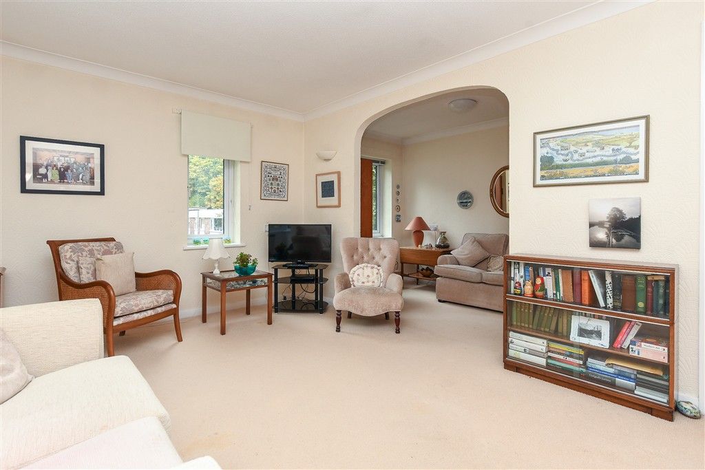 Property photo 2 of 11 Internal Feature