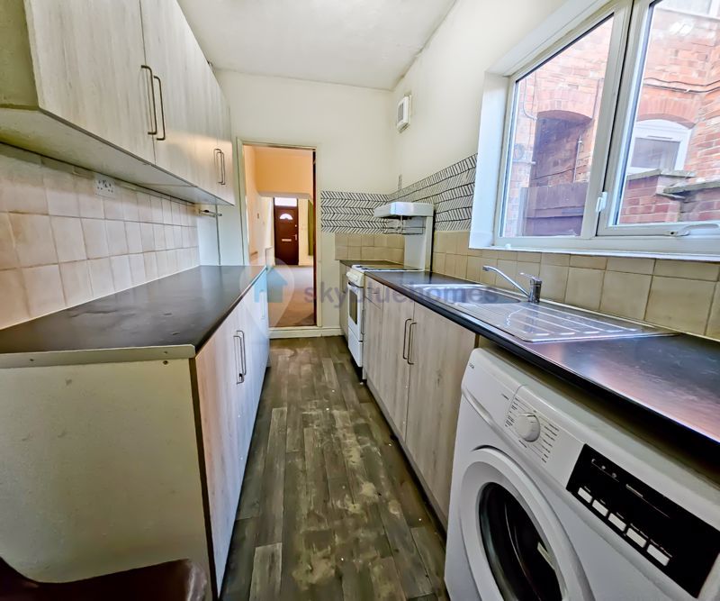 Property photo 3 of 14 Photo 12