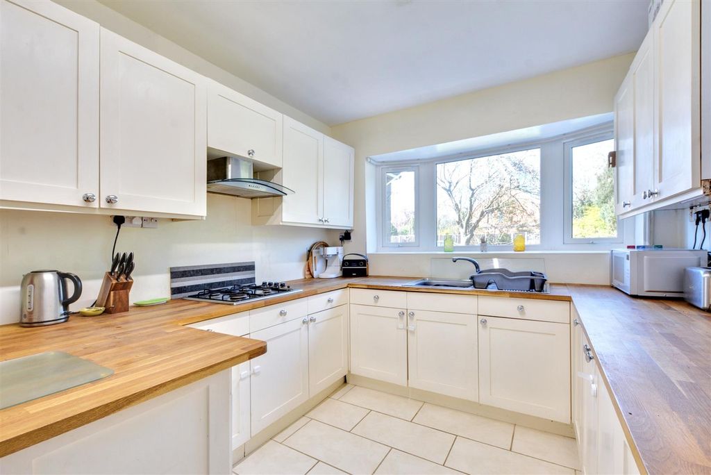 Property photo 2 of 22 Kitchen