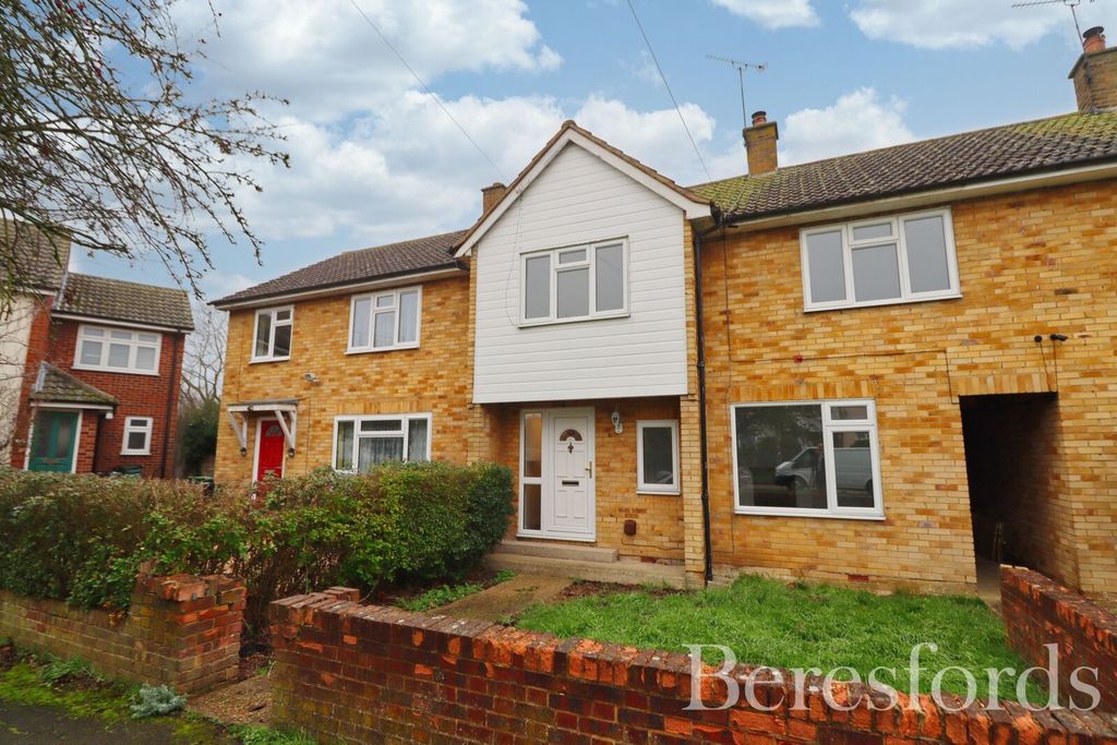 Property photo 1 of 18 Front