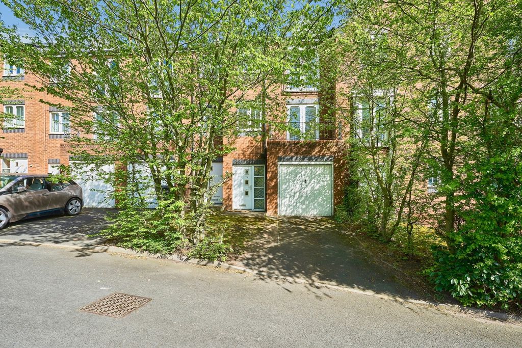 Property photo 1 of 20 Pbox-Img.Jpg