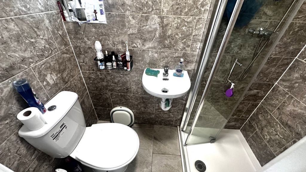 Additional image 10 of 5 bed end terrace house for saleWhitton Avenue East, Greenford UB6
