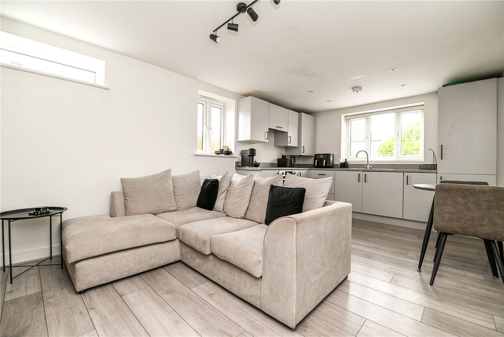 Property photo 3 of 15 Picture No. 06