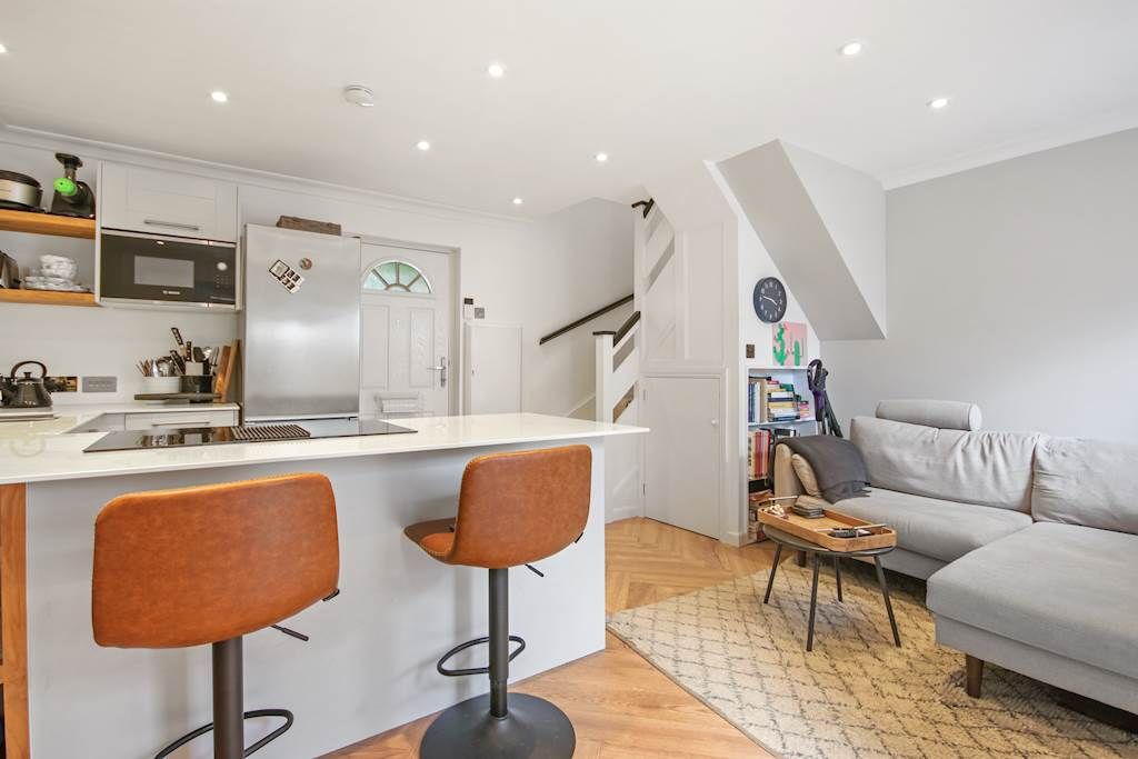 Property photo 3 of 14