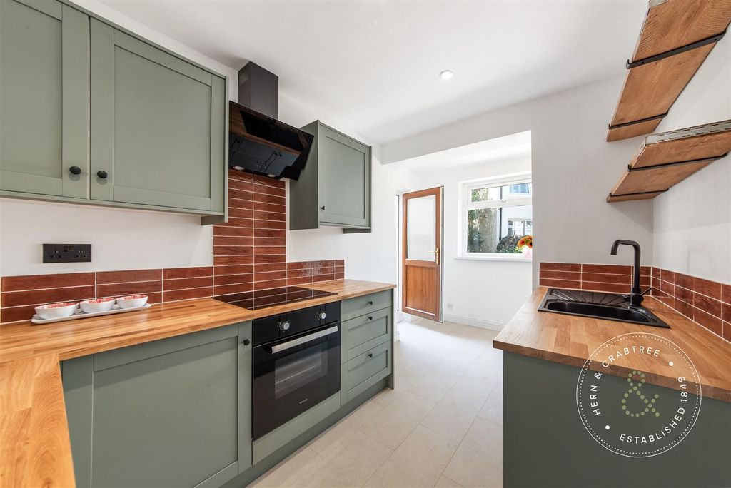 Property photo 2 of 29 Gwennyth-Street-14.Jpg