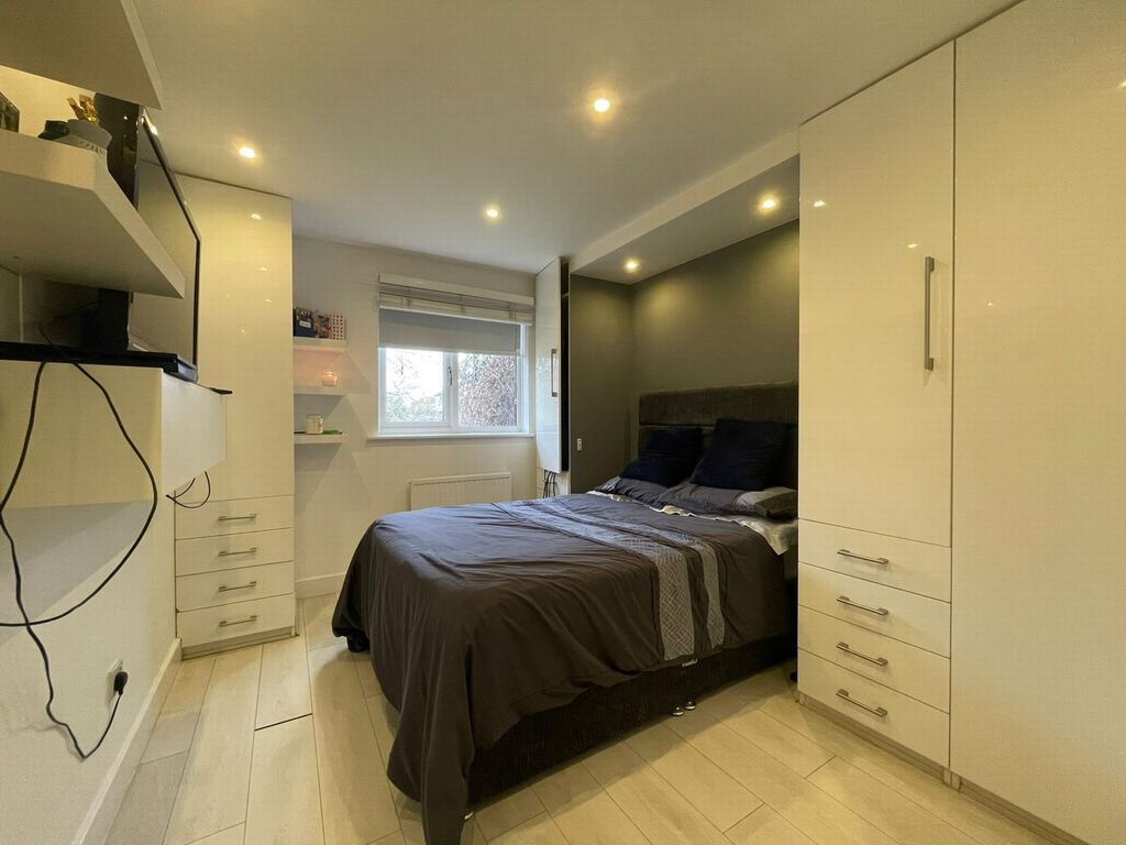 Property photo 3 of 17 Photo 3