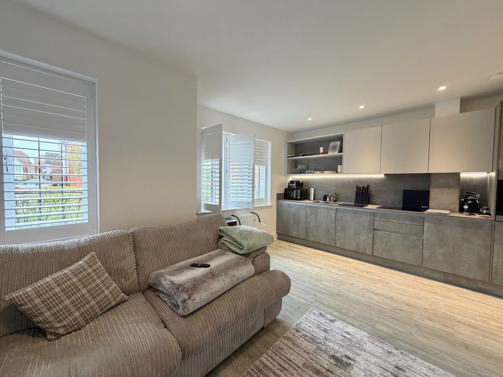 Property photo 3 of 7 Image