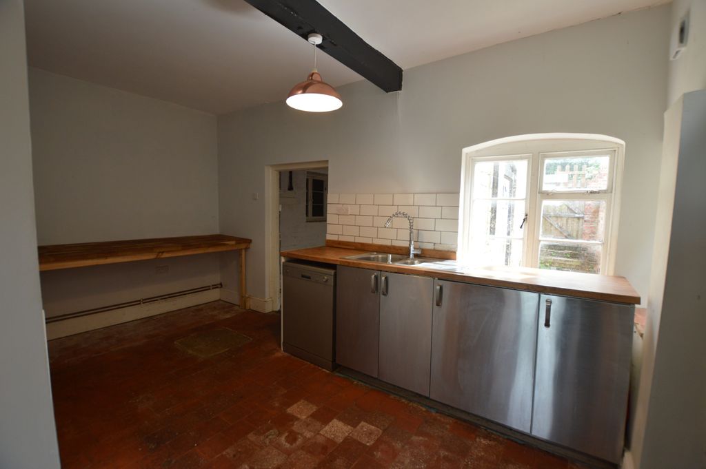 Property photo 3 of 16