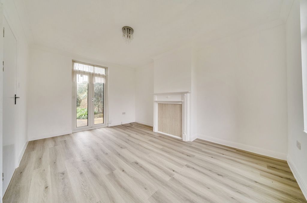 Property photo 3 of 12 Reception Room