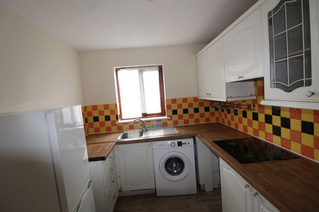 Property photo 3 of 26