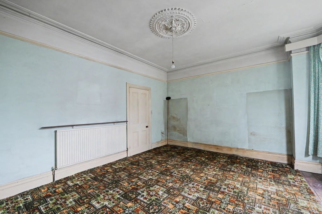 Property photo 3 of 24